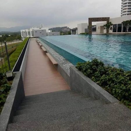 Ss Condostay Residensi Lili, Nilai Nearby Klia, Usim - Infinity Pool, Wifi, Smart Tv エクステリア 写真